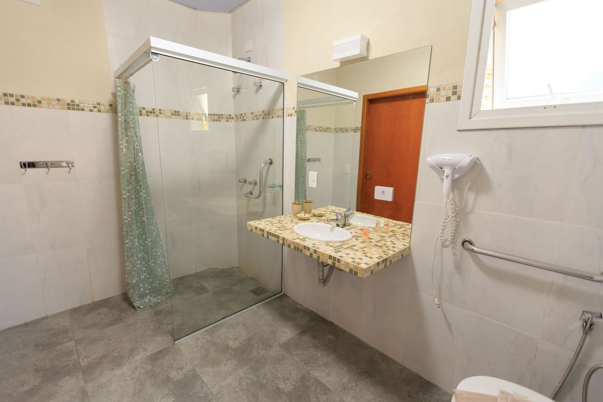 Step-free shower with room to turn and a clear approach